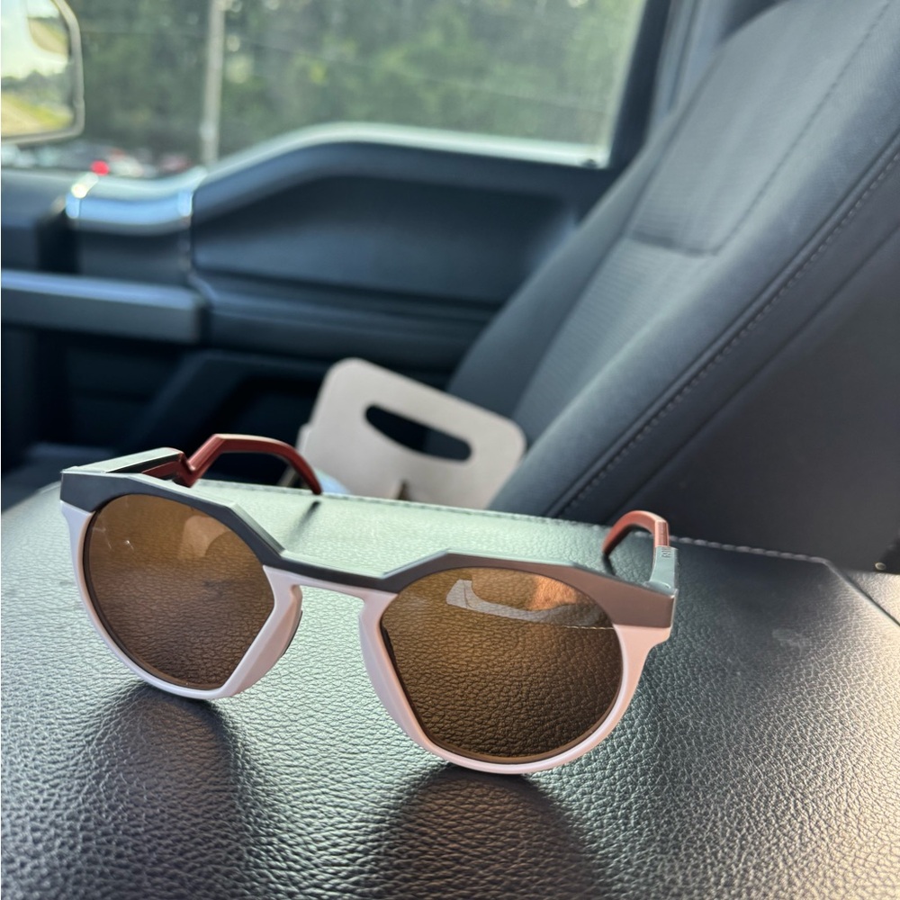 Limited edition Oakley Hstn